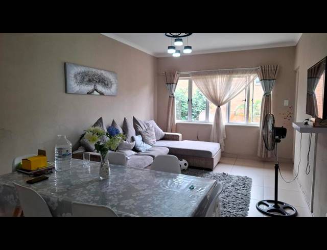 1 BEDROOM APARTMENT FOR SALE IN OVERPORT